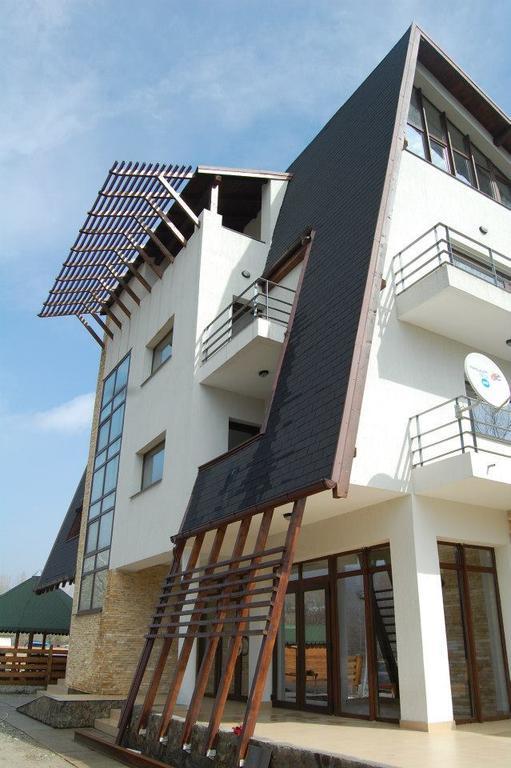 Pensiunea Carpe Diem Râmnicu Vâlcea Exterior foto